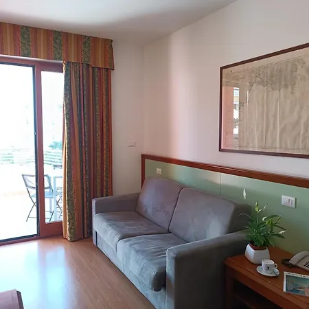 Otel Il Guscio Grado