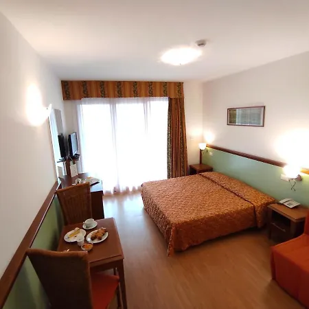 Hotel Il Guscio 3*