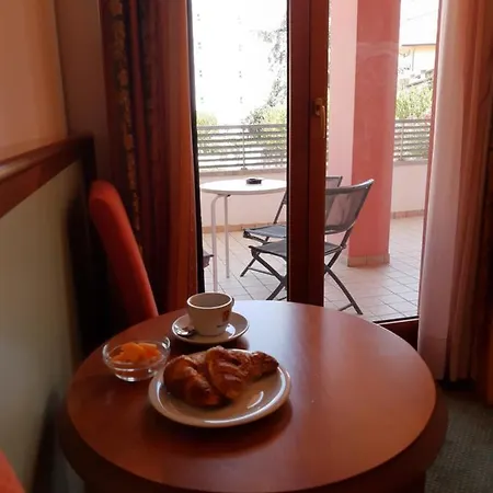 Hotel Il Guscio 3*