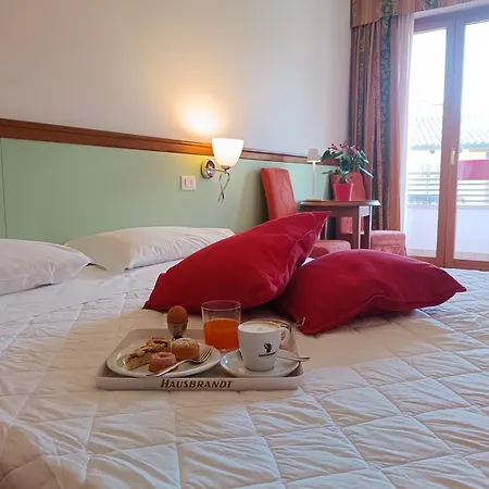 Il Guscio Hotel 3*
